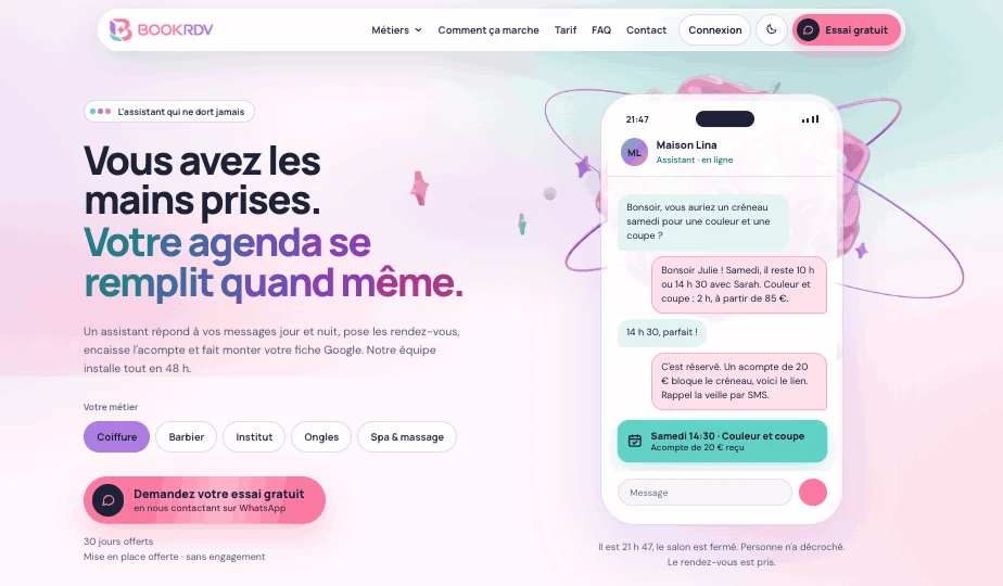 Le site BookRDV avec sa nouvelle marque : logo dégradé, palette turquoise, violet et rose, assistant de réservation dans un téléphone